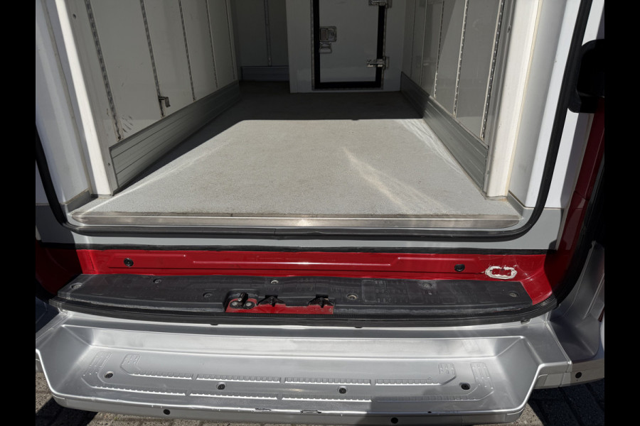 Volkswagen Crafter e-Crafter L3H3 36 kWh / Thermo King koel vries dag en nacht koeling - 22 graden celsius / rijbereik 100 km / airco / cruise / camera / pdc rondom / zero emissie