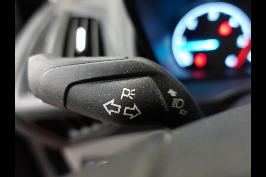 Ford Transit Connect 1.5 Automaat L2 Trend Navigatie Airco Parkeersensoren Cruise Control Camera