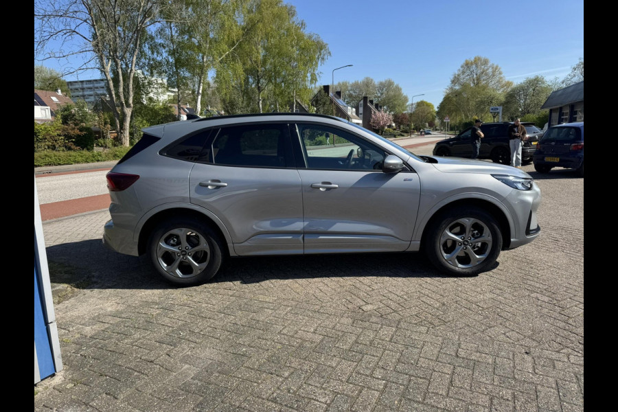 Ford Kuga 2.5 PHEV ST-Line | SCI | 243 PK | Winter Pack | Wegklapbare Trekhaak | Origineel Nederlandse auto | 2.100kg Trekgewicht