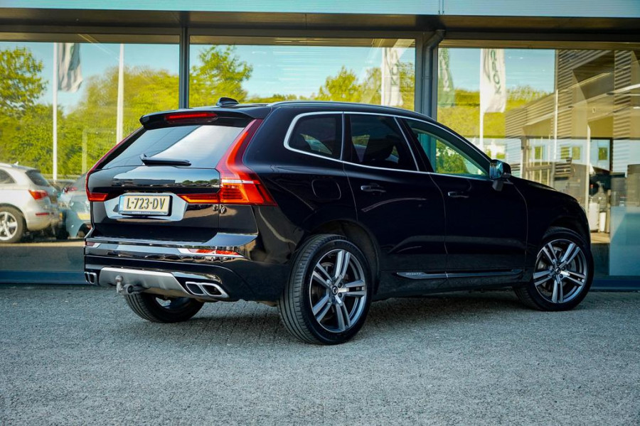 Volvo XC60 2.0 T6 Plug-in hybrid AWD Inscription / Pano / Stoelverwarming-ventilatie-massage / Trekhaak / Riem vervangen