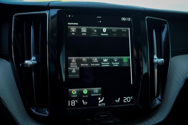 Volvo XC60 2.0 T6 Plug-in hybrid AWD Inscription / Pano / Stoelverwarming-ventilatie-massage / Trekhaak / Riem vervangen