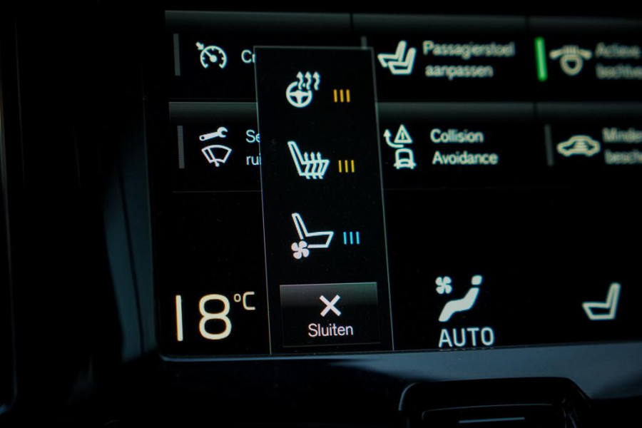 Volvo XC60 2.0 T6 Plug-in hybrid AWD Inscription / Pano / Stoelverwarming-ventilatie-massage / Trekhaak / Riem vervangen