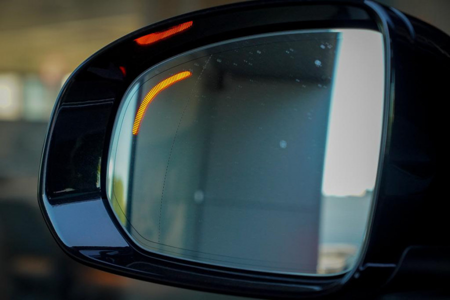 Volvo XC60 2.0 T6 Plug-in hybrid AWD Inscription / Pano / Stoelverwarming-ventilatie-massage / Trekhaak / Riem vervangen