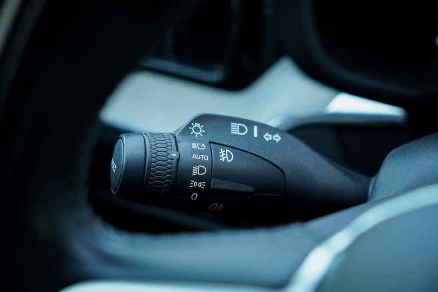 Volvo XC60 2.0 T6 Plug-in hybrid AWD Inscription / Pano / Stoelverwarming-ventilatie-massage / Trekhaak / Riem vervangen