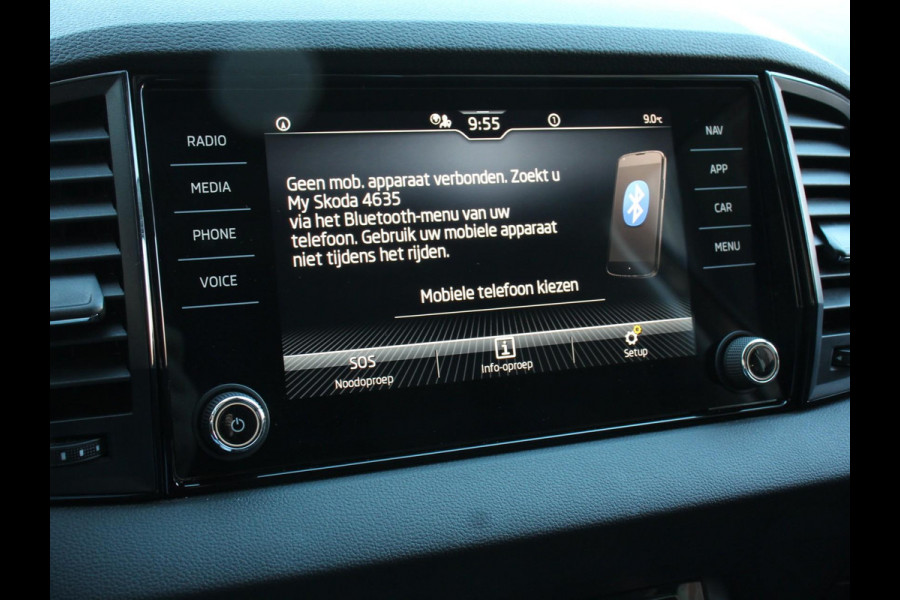 Škoda Karoq 1.5 TSI 150pk Automaat Selection Navigatie Apple Carplay/Android Auto Camera Parkeer sensoren Adaptive Cruise Control Lichtmetalen Velgen Digitale Cockpit
