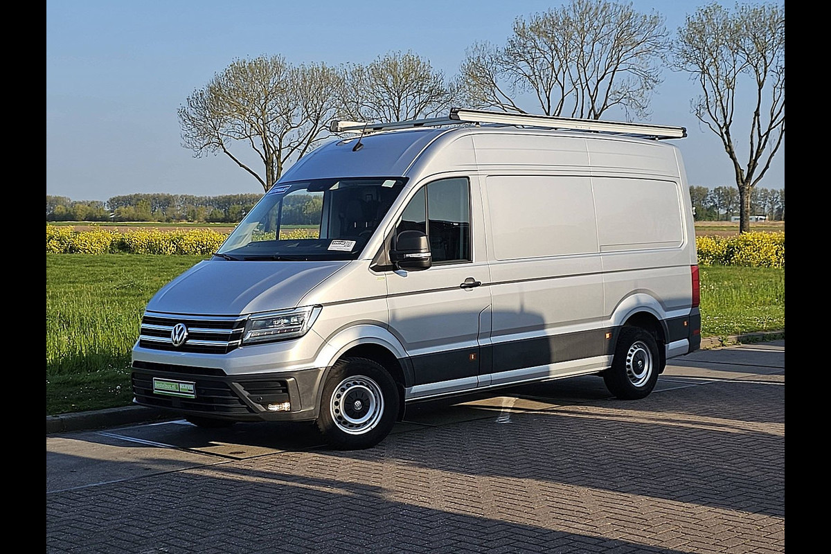 Volkswagen Crafter 35 2.0 TDI L3H3 (L2H2) LED Automaat 177Pk Euro6 3-Zits + Comfort Stoel Navi Camera 177Pk Euro6 Trekhaak !