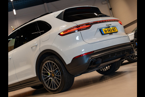 Porsche Cayenne 3.0 E-Hybrid, Pano, Apple Carplay, Leder, ACC, Memory. 21" Velgen, Camera, Volledig Onderhouden
