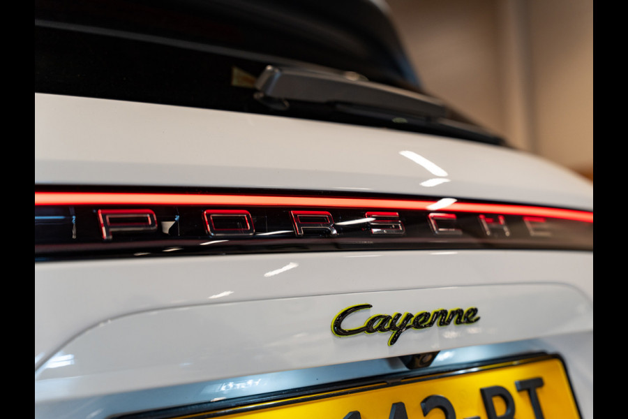 Porsche Cayenne 3.0 E-Hybrid, Pano, Apple Carplay, Leder, ACC, Memory. 21" Velgen, Camera, Volledig Onderhouden
