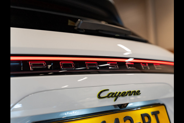 Porsche Cayenne 3.0 E-Hybrid, Pano, Apple Carplay, Leder, ACC, Memory. 21" Velgen, Camera, Volledig Onderhouden
