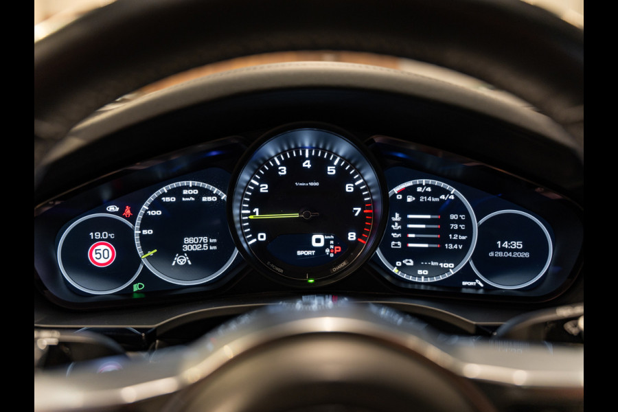 Porsche Cayenne 3.0 E-Hybrid, Pano, Apple Carplay, Leder, ACC, Memory. 21" Velgen, Camera, Volledig Onderhouden