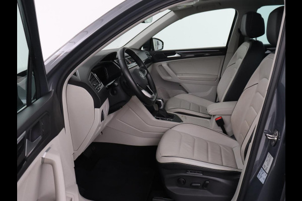 Volkswagen Tiguan 1.4 TSI eHybrid Life Business | SOH 93,8% | Panoramadak | Leder | Stoelverwarming | 360 Camera | Adaptive cruise | Virtual Cockpit | Carplay | Park Assist | Keyless | Navigatie | PHEV | Plug In