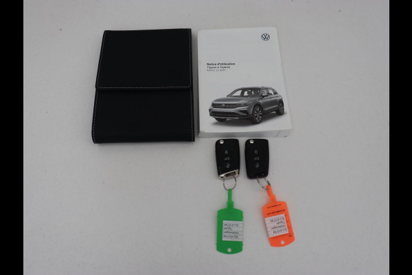Volkswagen Tiguan 1.4 TSI eHybrid Life Business | SOH 93,8% | Panoramadak | Leder | Stoelverwarming | 360 Camera | Adaptive cruise | Virtual Cockpit | Carplay | Park Assist | Keyless | Navigatie | PHEV | Plug In