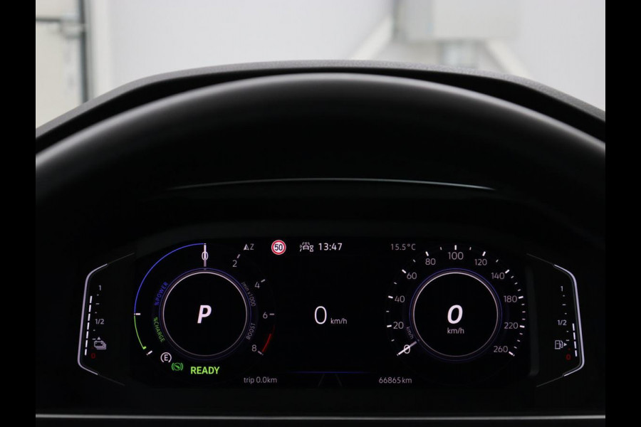 Volkswagen Tiguan 1.4 TSI eHybrid Life Business | SOH 93,8% | Panoramadak | Leder | Stoelverwarming | 360 Camera | Adaptive cruise | Virtual Cockpit | Carplay | Park Assist | Keyless | Navigatie | PHEV | Plug In