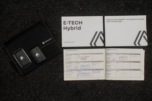 Renault Arkana 1.6 E-Tech Full Hybrid 145 Techno NL-auto [ Panoramadak Digitaal Dasboard Sfeerverlichting Trekhaak Carplay LED ]