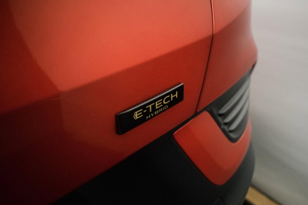 Renault Arkana 1.6 E-Tech Full Hybrid 145 Techno NL-auto [ Panoramadak Digitaal Dasboard Sfeerverlichting Trekhaak Carplay LED ]