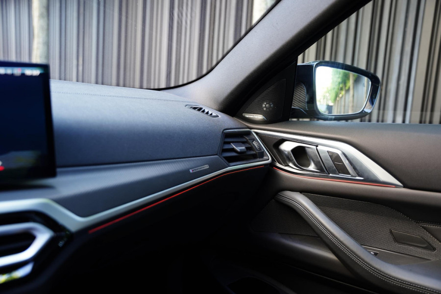 BMW M4 Competition / X-Drive / R44 Sportuitlaat / Carbon