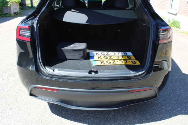 Tesla Model Y Long Range AWD 75 kWh SOh 88,9% LEER AUTOPILOT NAVI TREKHAAK 161000KM!!!