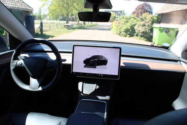 Tesla Model Y Long Range AWD 75 kWh SOh 88,9% LEER AUTOPILOT NAVI TREKHAAK 161000KM!!!