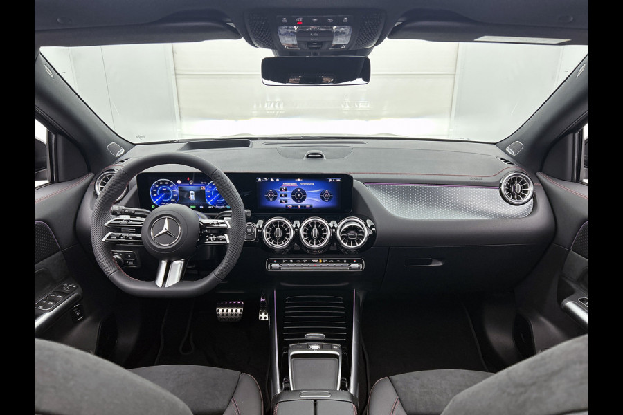 Mercedes-Benz EQA 250+ Business Solution AMG 71 kWh | Premium pakket | Nightpakket | Trekhaak | Panoramaschuifdak | Smartphone integratie | 360° camera | Sierdelen in Star Pattern | Burmester Surround Sound |