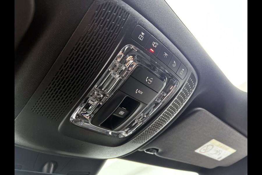 Mercedes-Benz EQA 250+ Business Solution AMG 71 kWh | Premium pakket | Nightpakket | Trekhaak | Panoramaschuifdak | Smartphone integratie | 360° camera | Sierdelen in Star Pattern | Burmester Surround Sound |