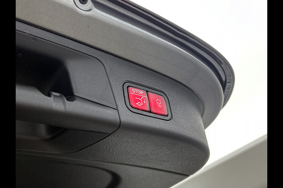 Mercedes-Benz EQA 250+ Business Solution AMG 71 kWh | Premium pakket | Nightpakket | Trekhaak | Panoramaschuifdak | Smartphone integratie | 360° camera | Sierdelen in Star Pattern | Burmester Surround Sound |
