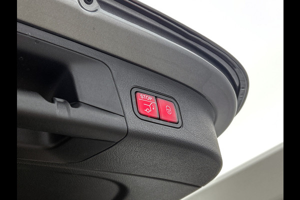 Mercedes-Benz EQA 250+ Business Solution AMG 71 kWh | Premium pakket | Nightpakket | Trekhaak | Panoramaschuifdak | Smartphone integratie | 360° camera | Sierdelen in Star Pattern | Burmester Surround Sound |
