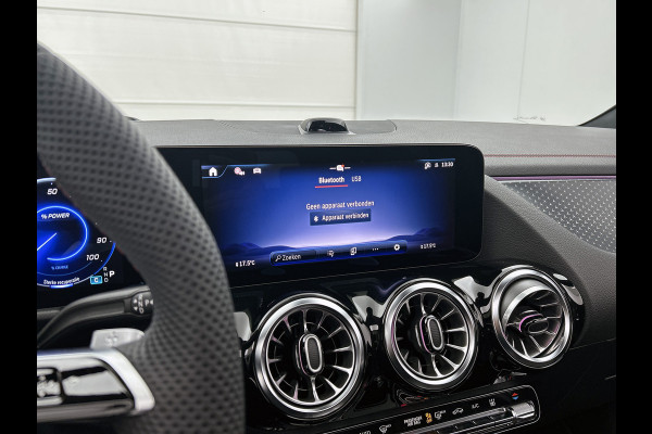 Mercedes-Benz EQA 250+ Business Solution AMG 71 kWh | Premium pakket | Nightpakket | Trekhaak | Panoramaschuifdak | Smartphone integratie | 360° camera | Sierdelen in Star Pattern | Burmester Surround Sound |