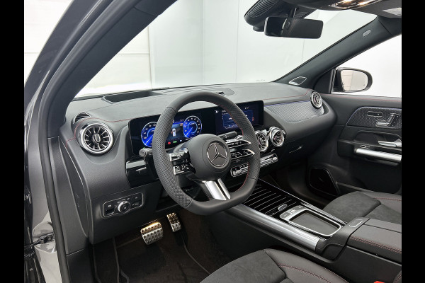 Mercedes-Benz EQA 250+ Business Solution AMG 71 kWh | Premium pakket | Nightpakket | Trekhaak | Panoramaschuifdak | Smartphone integratie | 360° camera | Sierdelen in Star Pattern | Burmester Surround Sound |
