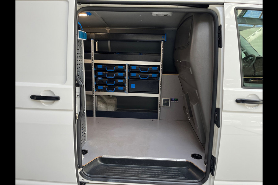 Volkswagen Transporter Automaat DSG Servicewagen 2.0 TDI 150PK euro6 L1H1 Sortimo Inrichting, V230 Omvormer, RIJKLAARPRIJS!