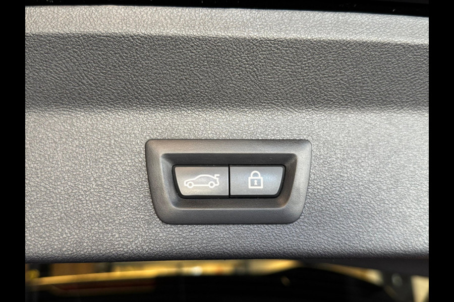 BMW X3 M / 360 Camera / H/K / HUD / Keyless / Stuurverwarming