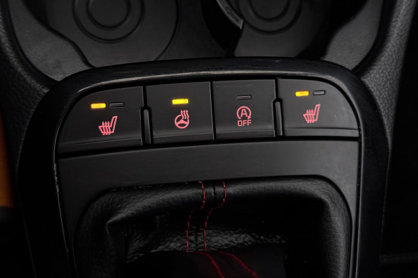Kia Picanto 1.0 T-GDI GT-Line (NAVIGATIE, CARPLAY, CAMERA, CLIMA, STOEL-/STUURVERWARMING, LEDER, XENON)