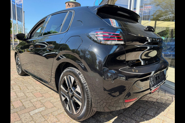Peugeot 208 Peugeot 208 1.2 PureTech 100 Allure Navi / Camera V&A / Dodehoek / P-sensoren / APP connect