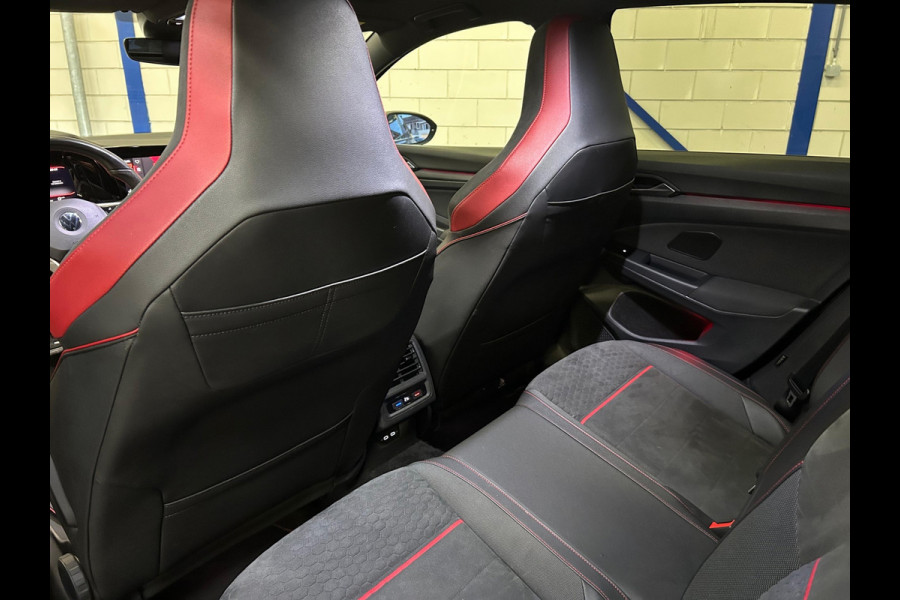 Volkswagen Golf 2.0 TSI GTI Pano