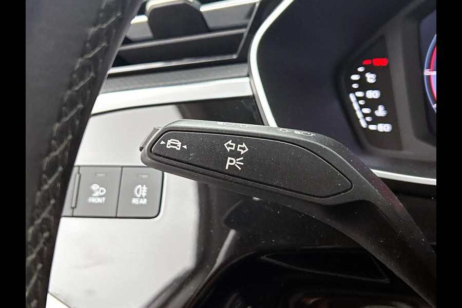 Audi Q3 Sportback 35 TFSI 150PK S Line CAMERA | EL-ACHTERKLEP | KEYLESS