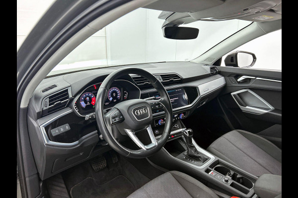 Audi Q3 Sportback 35 TFSI 150PK S Line CAMERA | EL-ACHTERKLEP | KEYLESS