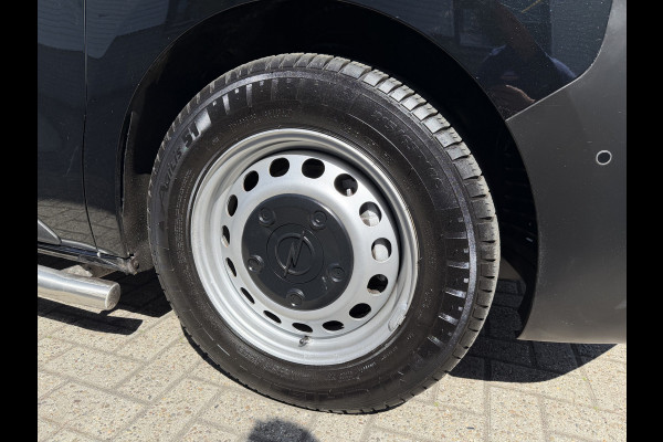 Opel Vivaro 1.5 CDTI L2H1 Selection / euro 6 / bpm vrij / vaste prijs rijklaar € 17.950 ex btw / lease vanaf € 302 / dubbele schuifdeur / zwart metallic / trekhaak / airco / cruise