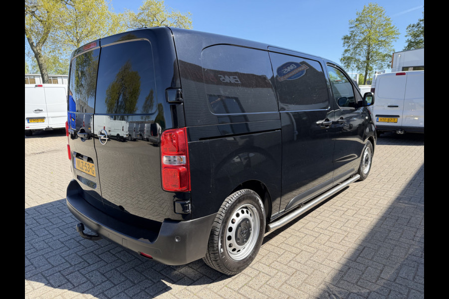 Opel Vivaro 1.5 CDTI L2H1 Selection / euro 6 / bpm vrij / vaste prijs rijklaar € 17.950 ex btw / lease vanaf € 302 / dubbele schuifdeur / zwart metallic / trekhaak / airco / cruise
