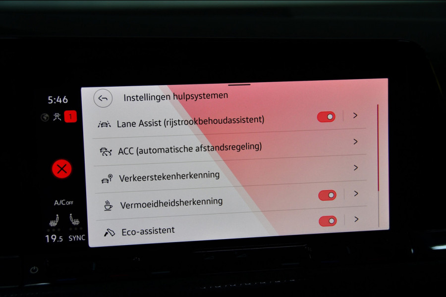 Volkswagen Golf 2.0 TSI GTI
