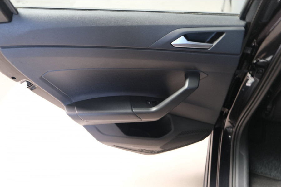 Volkswagen Polo 1.0 TSI Highline R-Line Automaat - N.A.P. Airco, Cruise, Virtual Display, Carmera, Carplay, Navi.