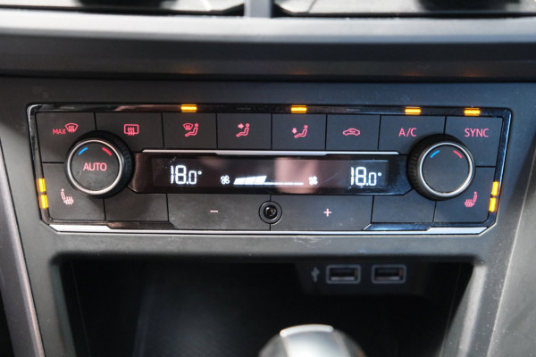 Volkswagen Polo 1.0 TSI Highline R-Line Automaat - N.A.P. Airco, Cruise, Virtual Display, Carmera, Carplay, Navi.