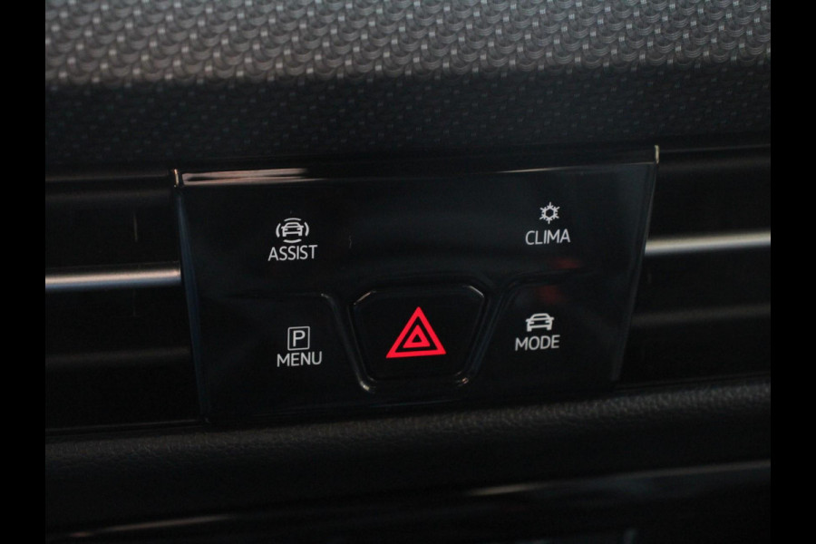 Volkswagen Golf 1.5 eTSI 150pk DSG R-Line Panorama dak Navigatie Apple Carplay/Android Auto Climate Control Camera Dab Extra Getint Glas Adaptive Cruise Control Virtual Cockpit Lichtmetalen Velgen