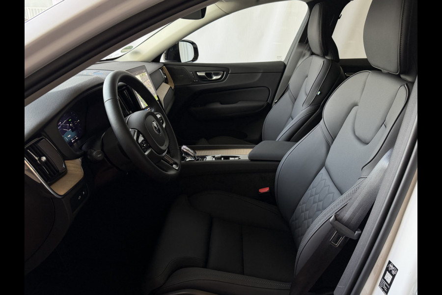 Volvo XC60 2.0 T6 AWD ULTRA DARK NW MODEL ELEK.TREKHAAK HARMAN KARDON HEADUP 360.CAM LEER SCHUIFDAK PHEV Plug in Hybrid ✅ Top Auto's Wijchen ,  Altijd een Ruim aanbod van Volvo's i  BUSINESS / CORE / BRIGHT / DARK / ULTRA DARK / PLUS DARK / BLACK EDITION  / ESSENTIAL / T6 / T8 ✅
