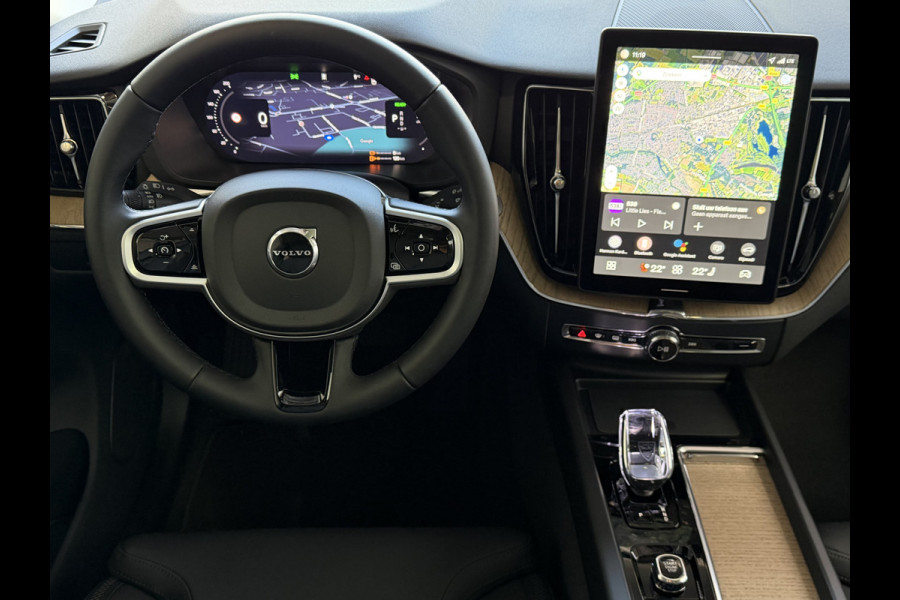 Volvo XC60 2.0 T6 AWD ULTRA DARK NW MODEL ELEK.TREKHAAK HARMAN KARDON HEADUP 360.CAM LEER SCHUIFDAK PHEV Plug in Hybrid ✅ Top Auto's Wijchen ,  Altijd een Ruim aanbod van Volvo's i  BUSINESS / CORE / BRIGHT / DARK / ULTRA DARK / PLUS DARK / BLACK EDITION  / ESSENTIAL / T6 / T8 ✅