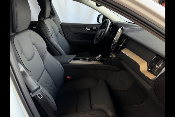 Volvo XC60 2.0 T6 AWD ULTRA DARK NW MODEL ELEK.TREKHAAK HARMAN KARDON HEADUP 360.CAM LEER SCHUIFDAK PHEV Plug in Hybrid ✅ Top Auto's Wijchen ,  Altijd een Ruim aanbod van Volvo's i  BUSINESS / CORE / BRIGHT / DARK / ULTRA DARK / PLUS DARK / BLACK EDITION  / ESSENTIAL / T6 / T8 ✅
