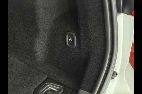 Volvo XC60 2.0 T6 AWD ULTRA DARK NW MODEL ELEK.TREKHAAK HARMAN KARDON HEADUP 360.CAM LEER SCHUIFDAK PHEV Plug in Hybrid ✅ Top Auto's Wijchen ,  Altijd een Ruim aanbod van Volvo's i  BUSINESS / CORE / BRIGHT / DARK / ULTRA DARK / PLUS DARK / BLACK EDITION  / ESSENTIAL / T6 / T8 ✅