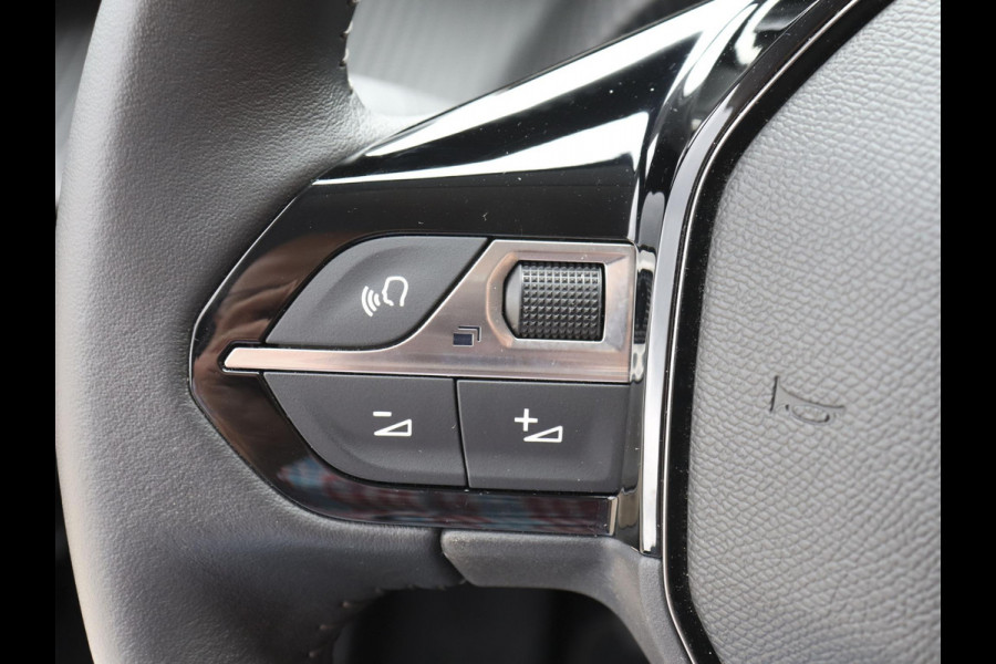 Peugeot 208 1.2 PureTech 101pk Allure Pack Navigatie Apple Carplay/Android Auto Climate Control Digitale Cockpit Parkeer sensoren