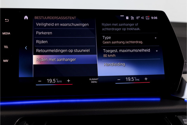 BMW 2 Serie Active Tourer 225e xDrive 245 PK M-Sport - Automaat Org. NL | S/K-Panodak | Shadow Line | Innovation Pakket | Dig. Cockpit | Adapt. Cruise | 360 Camera | NAV + App. Connect | ECC | Elek. Klep | Elek. Trekhaak | LM19" |