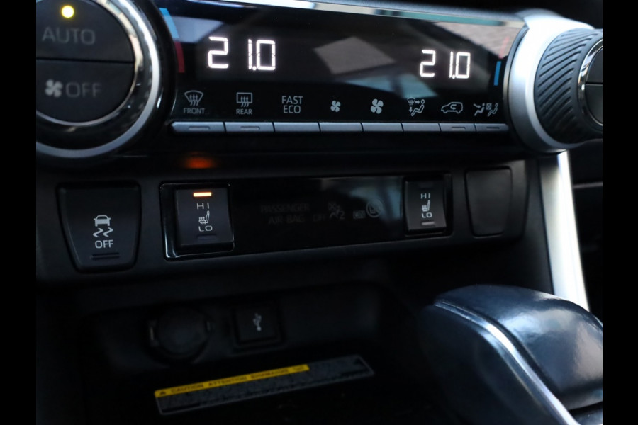 Toyota RAV4 2.5 Hybrid AWD Dynamic | Panoramadak | Winter Pack | Dodehoek