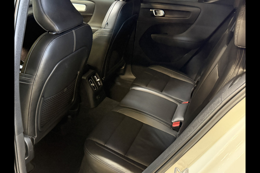 Volvo XC40 1.5 T4 Recharge Inscription Expression | Panoramadak | Camera | Apple Carplay