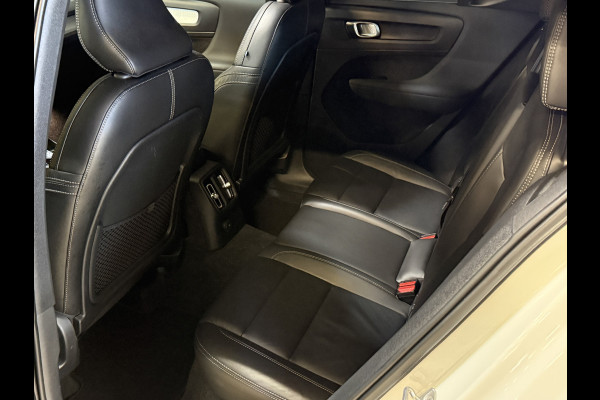 Volvo XC40 1.5 T4 Recharge Inscription Expression | Panoramadak | Camera | Apple Carplay